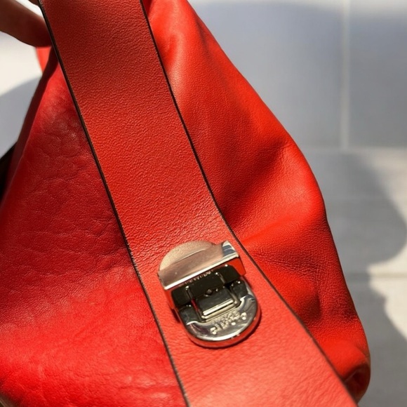 Vince Camuto Davia Red Leather Satchel Rare! - Picture 3 of 13